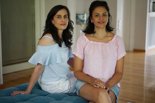 Δύο Αθηναίες που ζουν στη Νέα Υόρκη φροντίζουν εντατικά τις ελληνικές οικογένειες