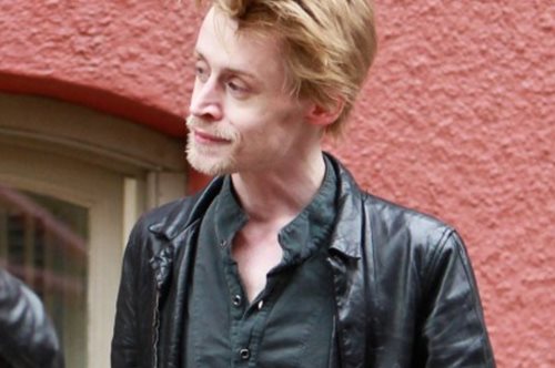 Ο πρωταγωνιστής από το Μόνος στο Σπίτι έκοψε τις κακές συνήθειες και μοιάζει να έχει συνέλθει 