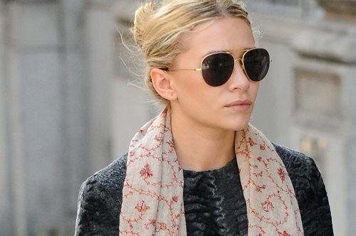 Θέλει τόλμη: Είσαι έτοιμη να φορέσεις το φαρδύ παντελόνι όπως η Άσλεϊ Όλσεν; 