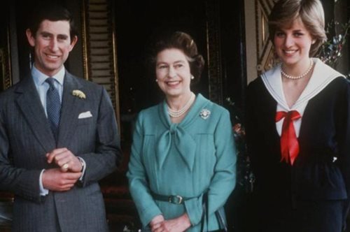 Τι απάντησε η Ελισάβετ στη Νταϊάνα όταν εκείνη της ζήτησε βοήθεια για τις απιστίες του Καρόλου;