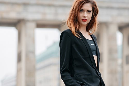 Το κλασικό sneaker της Nike που μεταμορφώθηκε και έγινε καλοκαιρινό δεν αρέσει σε όλους