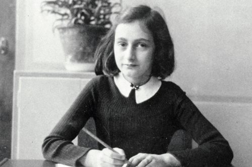 Άννα Φρανκ: Το μοναδικό βίντεο ντοκουμέντο με το κορίτσι που συγκλόνισε τον κόσμο