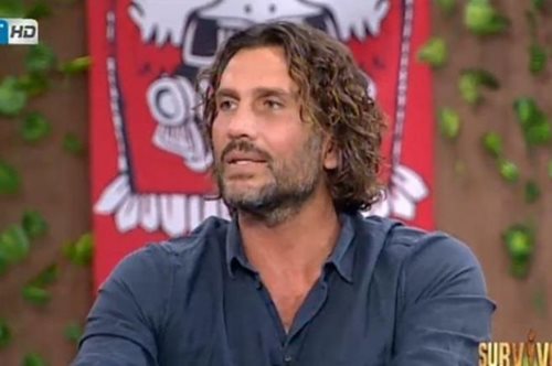 O Κώστας Κοκκινάκης εξηγεί τον λόγο που όλοι νόμιζαν πως έχει ερωτική σχέση με τη Λάουρα Νάργες