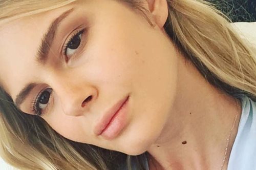 H φωτογραφία της Αμαλίας Κωστοπούλου με τον μπαμπά της δείχνει δημόσια την αγάπη της