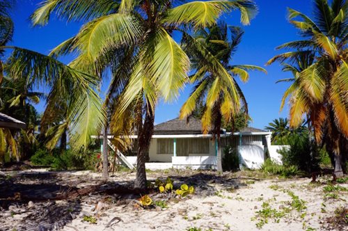 Mέσα στο αγαπημένο υπερπολυτελές, εγκαταλελειμμένο πια θέρετρο της πριγκίπισσας Νταϊάνα