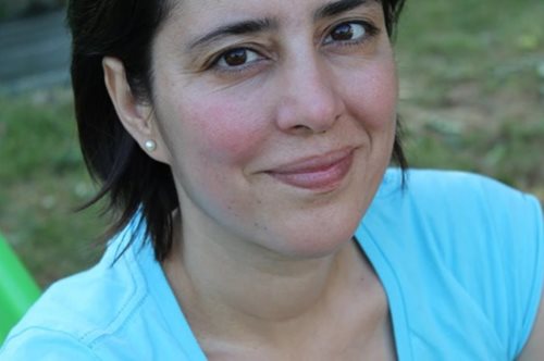 Η δημοσιογράφος Μαρία Δεναξά καταγγείλει δημόσια εστιατόριο στη Σύρο για τις φουσκωμένες τιμές 