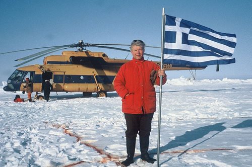 Σύμφωνα με το βιβλίο Γκίνες ο πιο ταξιδεμένος άνθρωπος στη γη είναι Έλληνας από την Ήπειρο 