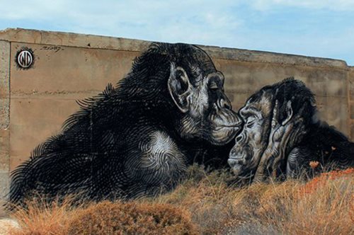 Ο street artist της Κουκουβάγιας στο Μεταξουργείο «χτυπά» σε ελληνικό νησί των Κυκλάδων