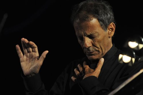 Ο Σταύρος Ξαρχάκος απαντά σε όσους τους κρίνουν επειδή απέκτησε παιδιά στα 78 του