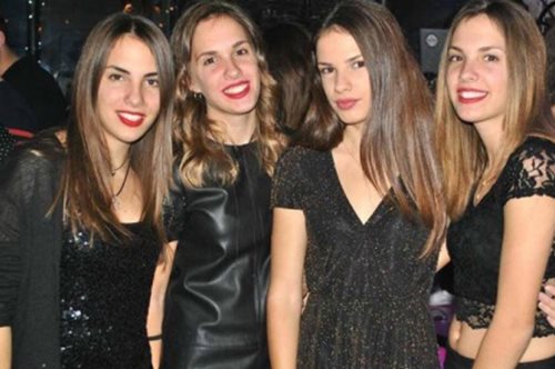 Αυτές είναι οι τετράδυμες από την Ηλεία που πέρασαν μαζί στο πανεπιστημίο