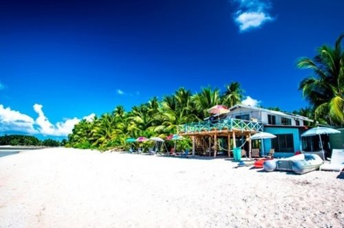 Aυτός είναι ο επίγειος παράδεισος που έχει ξεμείνει τελείως από τουρίστες