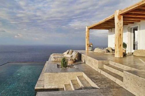 Ένα από τα ωραιότερα σπίτια του Αιγαίου βρίσκεται στη Σύρο