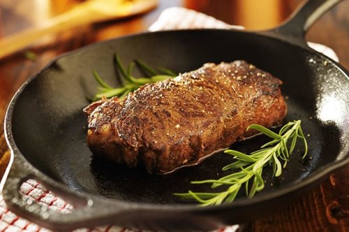 Τα 9 μυστικά για την τέλεια μοσχαρίσια μπριζόλα στο τηγάνι