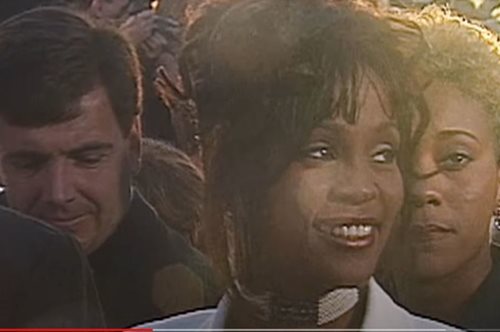 Η ομοφυλοφιλική σχέση που θα μπορούσε να σώσει τη Γουίτνεϊ Χιούστον