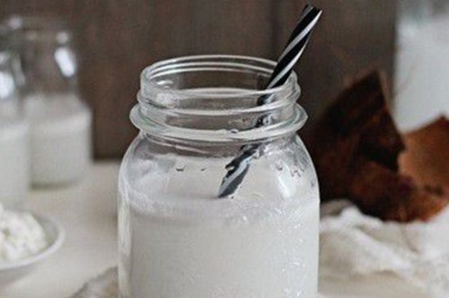 5 λόγοι που το νερό καρύδας θα γίνει το αγαπημένο σου