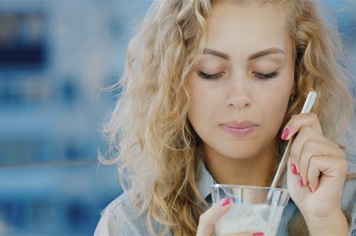 Κίνηση ματ: Γιατί πρέπει να τρώτε παγωτό για πρωινό;