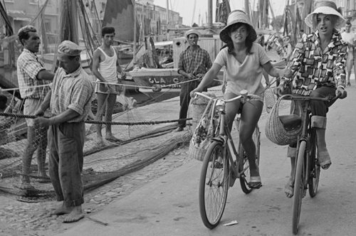 Είναι η Έλενα Φερράντε ένα έξυπνο εμπορικό πρότζεκτ;