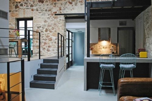 Η υπέροχη μεταμόρφωση του νεοκλασικού όπου έζησε ο Κάρολος Κουν, στην καρδιά των Εξαρχείων