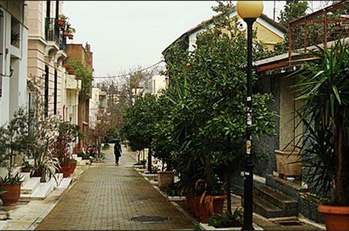 Στη Μονμάρτη της Αθήνας. Αυτή είναι η ιστορία της πιο καλλιτεχνικής γειτονιάς της πόλης