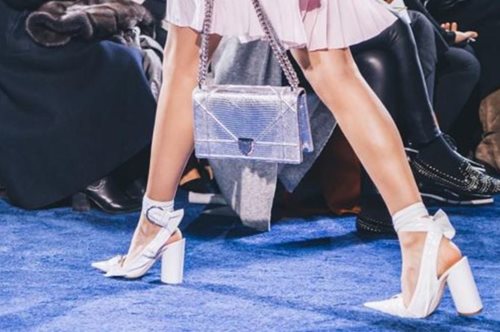 Αυτά είναι τα πιο hot παπούτσια της νέας σεζόν που θα μονοπωλήσουν τις street style εμφανίσεις 