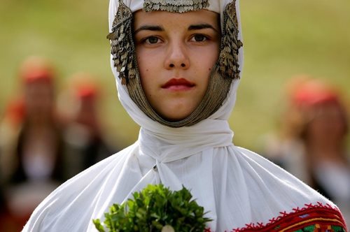 25 φωτογραφίες παραδοσιακών νυφικών από όλο τον κόσμο