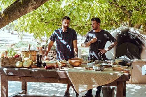 Τι έγραψε ο Άκης στο ημερολόγιο του όταν μαγείρεψε για εκπομπή της αμερικανικής τηλεόρασης