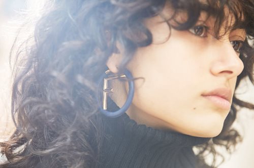 Το μυστικό για ένα σφριγηλό περίγραμμα προσώπου κρύβεται σε αυτό το προϊόν  