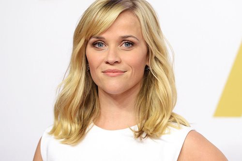 Ποιά είναι ποιά; H συγκλονιστική ομοιότητα της Reese Witherspoon με την κόρη της, Αva