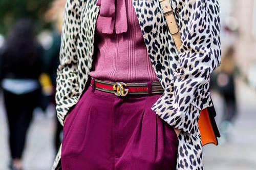 Το ένα item που δεν πρέπει να πετάξεις ποτέ από τη ντουλάπα σου ακόμα κι αν δεν είναι στη μόδα