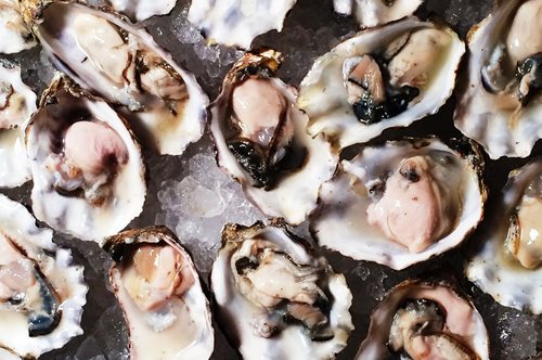 11 τροφές που ενισχύουν αποδεδειγμένα τον οργασμό. Δεν είναι μόνο τα στρείδια