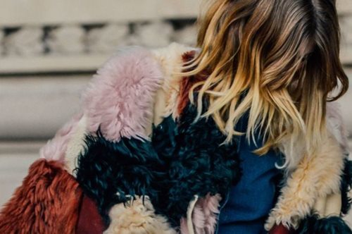 Μπαλαγιάζ: Το φυσικό παιχνίδισμα στο χρώμα των μαλλιών σου είναι το μεγαλύτερο trend του 2018 