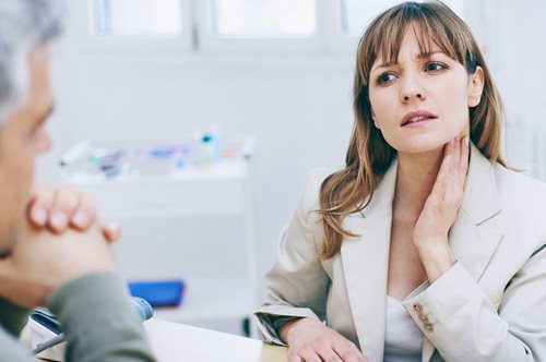 Εάν σας γαργαλάει ο λαιμός σας, ξύστε το αυτί σας. 16 πράγματα που δεν ξέρουμε για το σώμα μας 