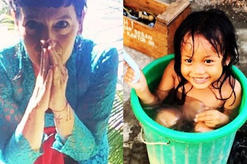 Η Δώρα πήγε στο Μπαλί, φωτογράφησε τη γενναία ζωή πίσω από τα κουρασμένα βλέμματα και έκανε έκθεση 