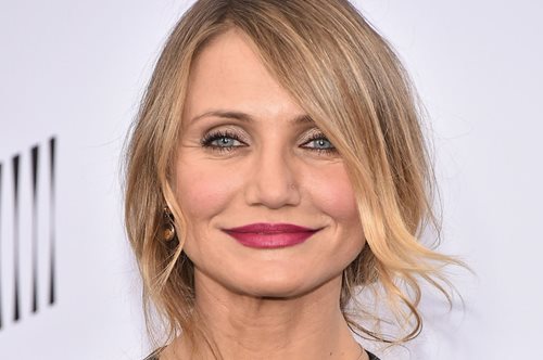 Θέλεις να έχεις μακριά μαλλιά ενώ έχεις περάσει τα 40; Οκέι, αλλά κάν' το με αυτούς τους τρόπους 