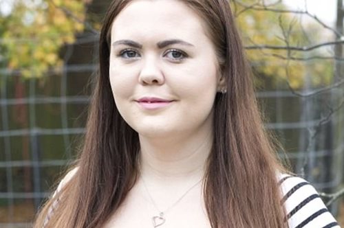 Η σπάνια περίπτωση της γυναίκας που φοράει σουτιέν cup K και το στήθος της συνεχίζει να μεγαλώνει