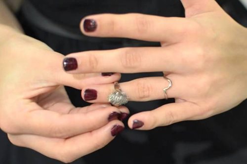 Πρώτη δημόσια εμφάνιση Ελληνίδας ηθοποιού μετά τον κρυφό γάμο με συνάδελφό της