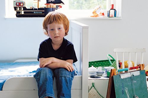 «Αυτή η φράση με έπεισε να σταματήσω να συμμαζεύω και άλλαξε τη ζωή μου». Η εξομολόγηση μίας μητέρας