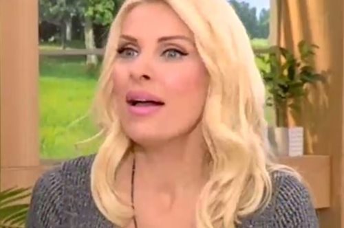 Τι έπαθαν τα παιδιά της Ελένης Μενεγάκη και την ξύπνησαν τα ξημερώματα;