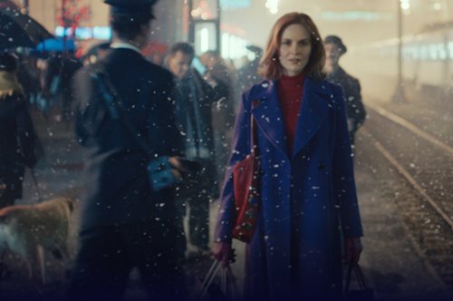 Η χριστουγεννιάτικη διαφήμιση της σύγχρονης Σταχτοπούτας που έγινε ήδη viral