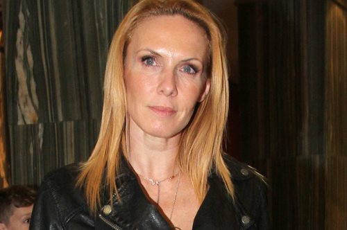 Εβελίνα Παπούλια: 