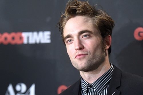 H θεϊκή αντίδραση του Ρόμπερτ Πάτινσον σε δύσκολη ερώτηση δημοσιογράφου στην Αθήνα