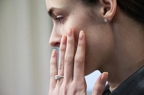 Αντίο μπότοξ: Η μάσκα που θα σε δείξει 10 χρόνια νεότερη φτιάχνεται με μόλις 3 συστατικά 