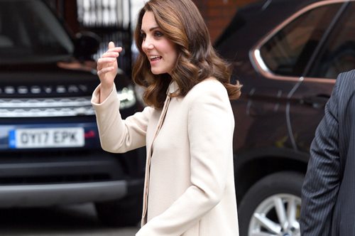 Η Κέιτ Μίντλετον φοράει πλέον μόνο ένα παλτό και είναι από τα Zara