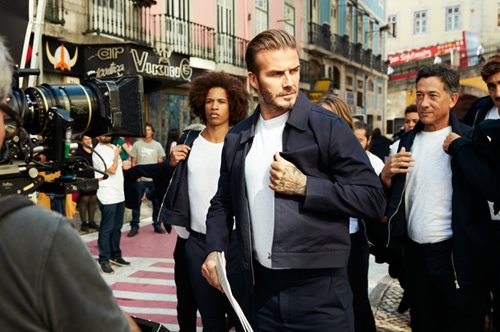 Τι συνέβη και όλοι αντιγράφουν τον Ντέιβιντ Μπέκαμ; 