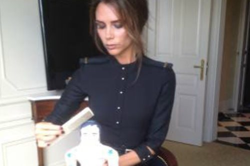 Η Victoria Beckham αποκαλύπτει το Νο1 μυστικό του στυλ της