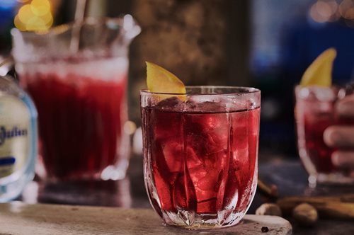 Αυτά είναι τα 10 καλύτερα κοκτέιλ για τα χριστουγεννιάτικα βράδια σας