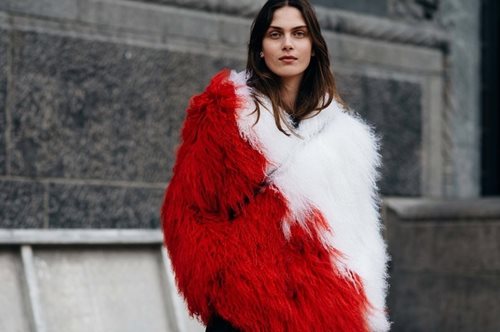 Ο μοναδικός στιλιστικός κανόνας που ακολουθούν όλες οι καλοντυμένες γυναίκες του πλανήτη