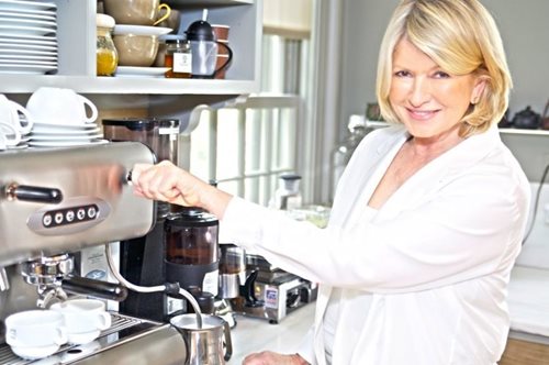 Η Μάρθα Στιούαρτ μας ξεναγεί στην κουζίνα του χειμωνιάτικου σπιτιού της 