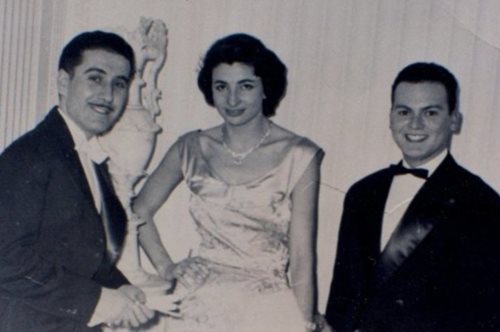 Κηδεία Ντ.Μαυρόπουλου: Ο Ελληνας designer που αποχαιρέτησαν Dior & Chanel