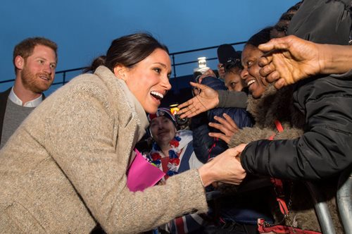 Κανείς δεν ασχολήθηκε με τον Χάρι. Η Μέγκαν μόλις εμφανίστηκε στο Μπρίξτον και προκάλεσε πανδαιμόνιο